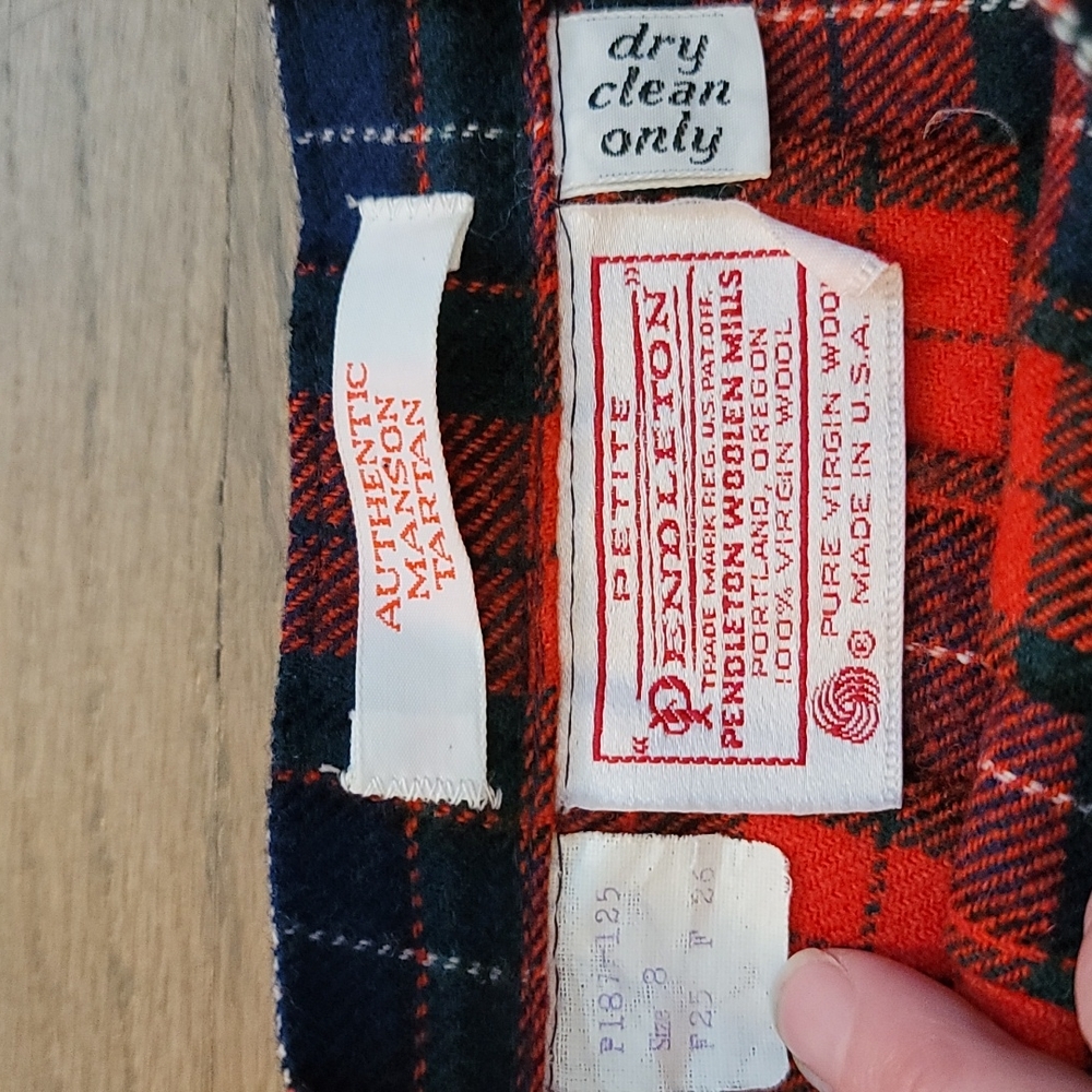 Vtg Pendleton Tartan Pleated Skirt! Such Cool Vibes! FREE SHIPPING! - Picture 2 of 9